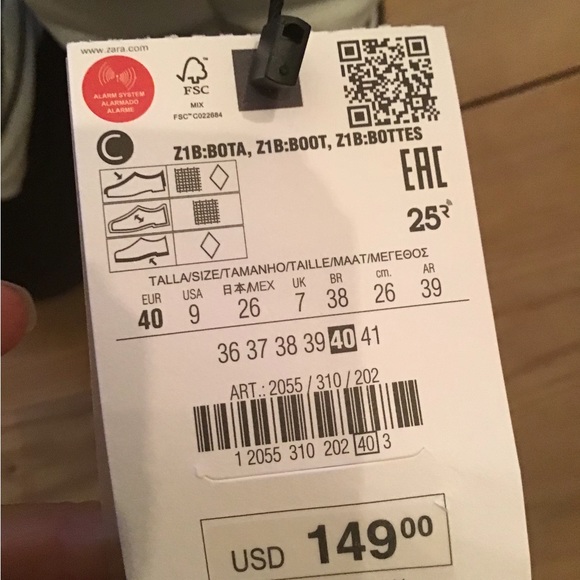 Zara NWT WATER RESISTANT AND WATER REPELLENT QUILTED BOOTS Size 9 Black & White - Picture 7 of 8